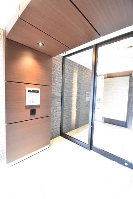 ��ʌ��������܎s�Y�a���ՂV���ڂ̃}���V�����̃G���g�����X