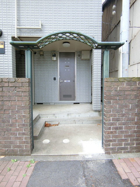 ��ʌ��������܎s��{��k�ܒ��P���ڂ̃}���V�����̃G���g�����X