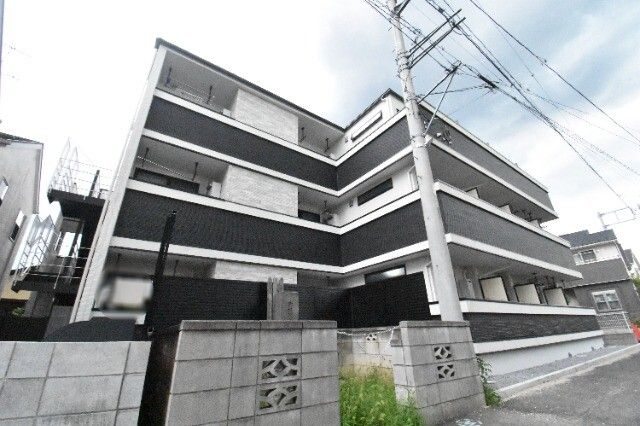 ��ʌ��������܎s�������a�c���Q����1167-1�̃A�p�[�g�̌����O��