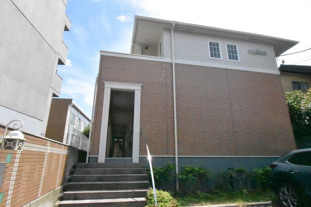 ��ʌ��������܎s�k��������Q���ڂ̃A�p�[�g�̌����O��