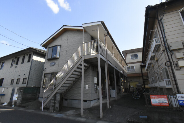 ��ʌ��������܎s�����擌��{�U���ڂ̃A�p�[�g�̌����O��