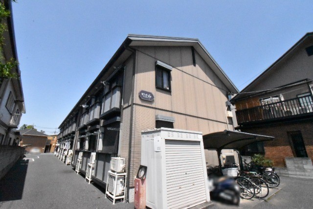 ��ʌ�����s�����J�{���R���ڂ̃A�p�[�g�̌����O��