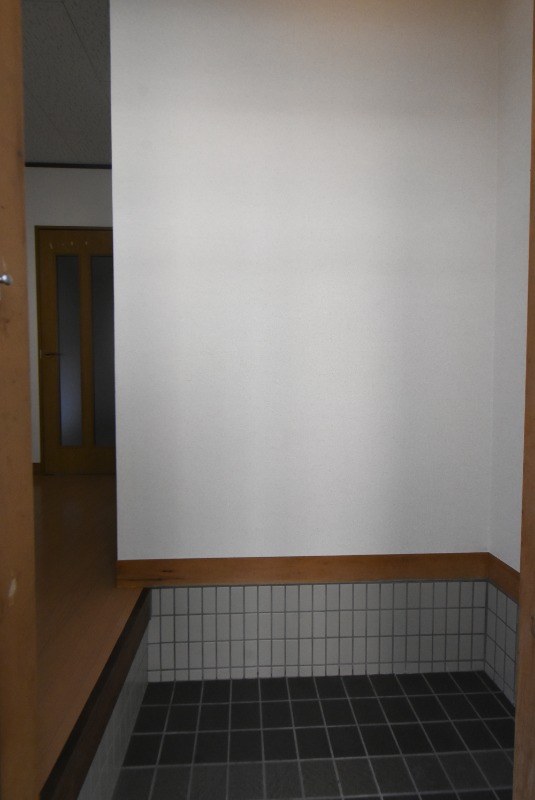 ��ʌ��������܎s�����擌��{�U���ڂ̃A�p�[�g�̌���