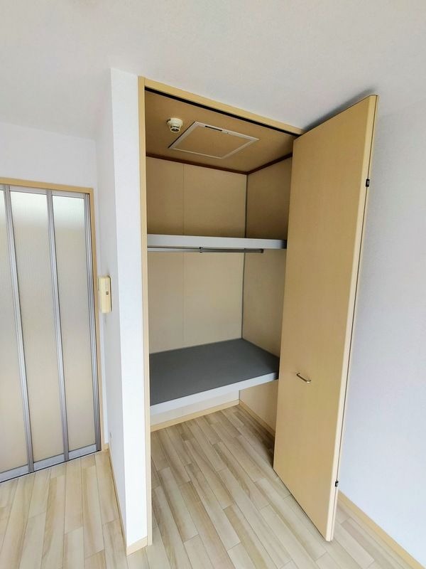 ��ʌ�����s�����J�{���R���ڂ̃A�p�[�g�̎��[