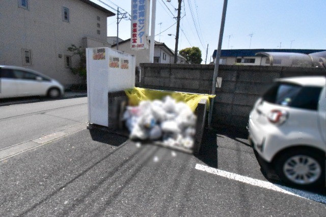 ��ʌ�����s�����J�{���R���ڂ̃A�p�[�g�̂��̑�