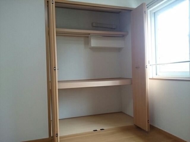 ��ʌ������s�����̃A�p�[�g�̎��[