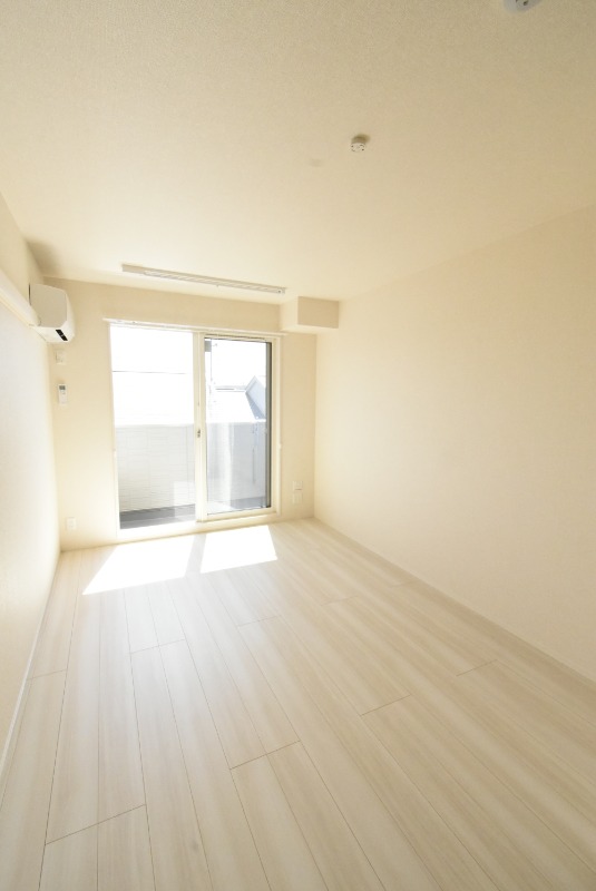 ��ʌ��������܎s����厚�y���̃A�p�[�g�̋��ԁE���r���O