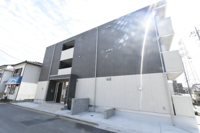 ��ʌ��������܎s����厚�y���̃A�p�[�g�̌����O��