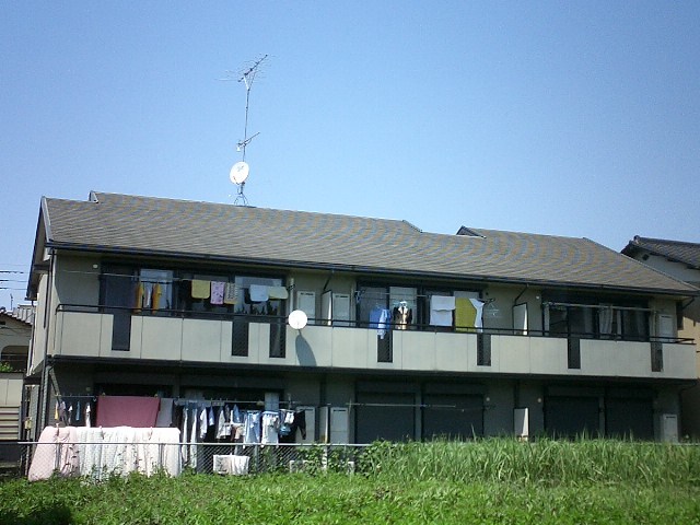 ��ʌ��������܎s�k����i���Q���ڂ̃A�p�[�g�̌����O��