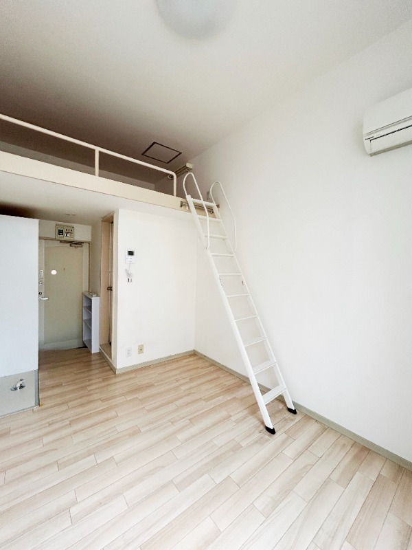 ��ʌ��������܎s�Y�a���؍�S���ڂ̃A�p�[�g�̋��ԁE���r���O