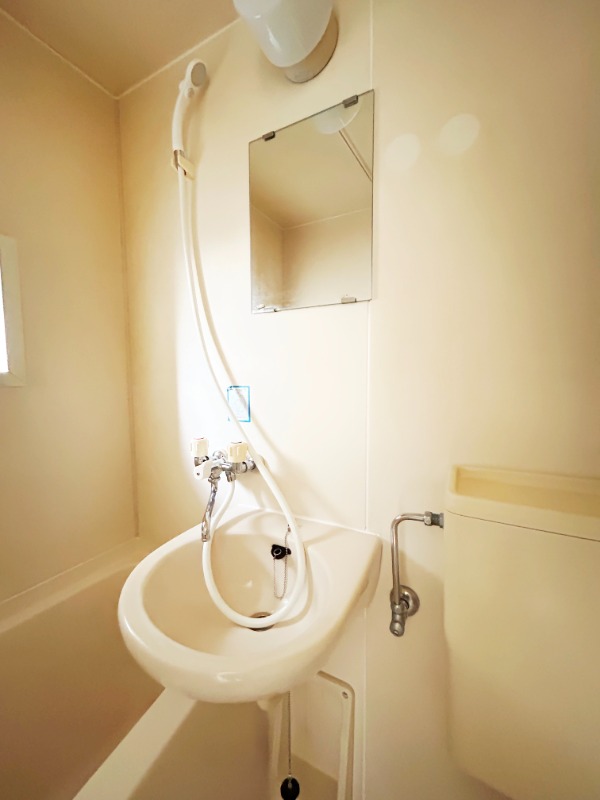 ��ʌ��������܎s�Y�a���؍�S���ڂ̃A�p�[�g�̐��ʏ�