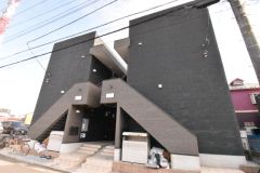 ��ʌ�����s���ԂP����4-19�̃A�p�[�g�̌����O��