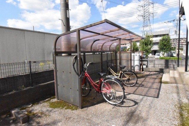 ��ʌ�����s�˒˂S���ڂ̃A�p�[�g�̂��̑�