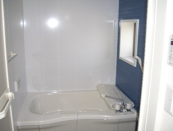 ��ʌ�����s�厚���s�̃A�p�[�g�̃o�X