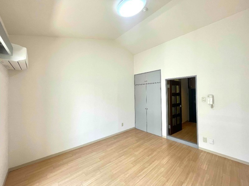 ��ʌ�����s������S���ڂ̃}���V�����̋��ԁE���r���O