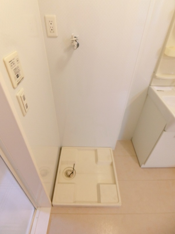 ��ʌ��k�����S�ɓޒ��厚�����̃A�p�[�g�̂��̑�