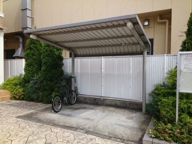 ��ʌ�����s���L�R���ڂ̃A�p�[�g�̂��̑�