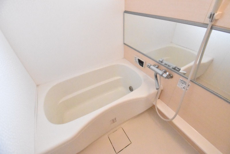 ��ʌ��z�J�s���������P���ڂ̃A�p�[�g�̃o�X