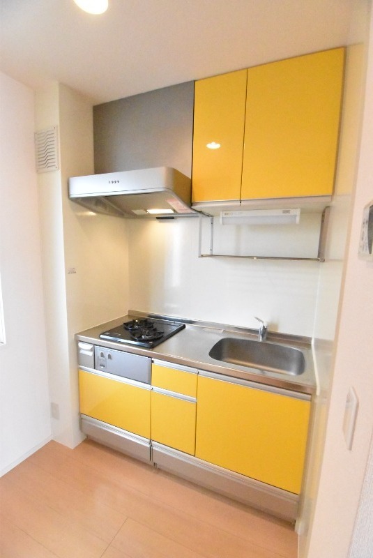 ��ʌ��z�J�s���������P���ڂ̃A�p�[�g�̃L�b�`��