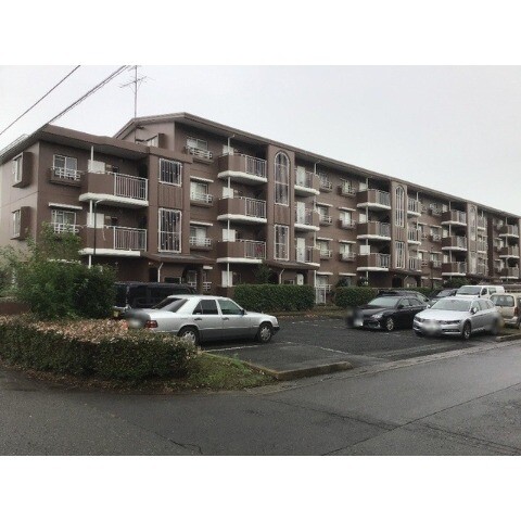 ��ʌ�����s�ђ��̃}���V�����̌����O��