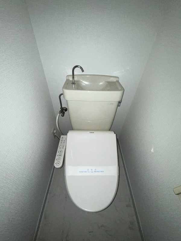 ��ʌ��������܎s��{��听���P���ڂ̃A�p�[�g�̃g�C��