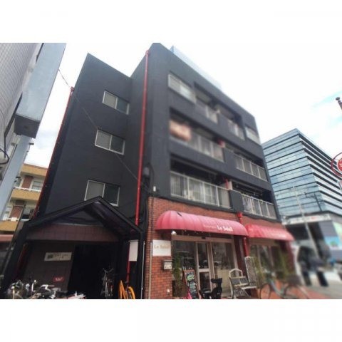 ��ʌ�����s�{�{���̃}���V�����̌����O��