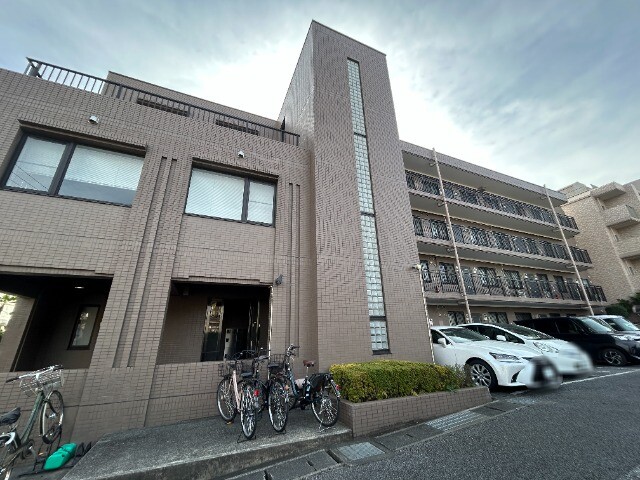 ��ʌ��������܎s�k��A�|���P���ڂ̃}���V�����̌����O��