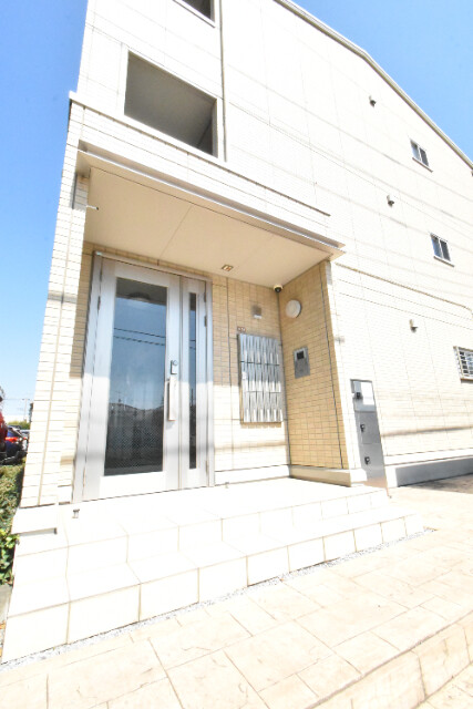 ��ʌ��z�J�s���������Q���ڂ̃A�p�[�g�̃G���g�����X