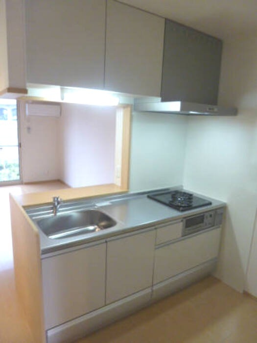 ��ʌ��z�J�s���������P���ڂ̃A�p�[�g�̃L�b�`��