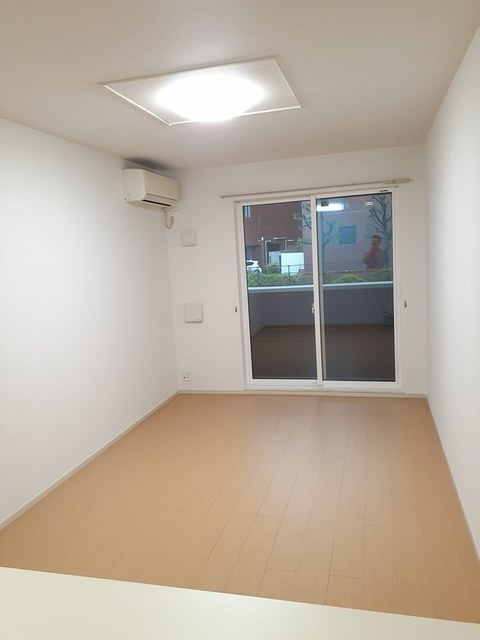 ��ʌ��������܎s������x�蒬�̃A�p�[�g�̋��ԁE���r���O