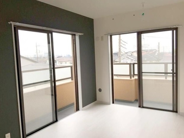 ��ʌ��������܎s����厚�w��̃}���V�����̋��ԁE���r���O