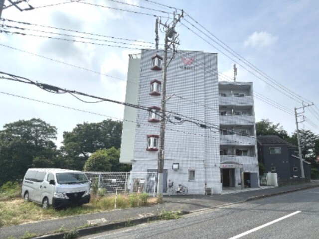 ��ʌ���z�s�x�m�����̃}���V�����̌����O��