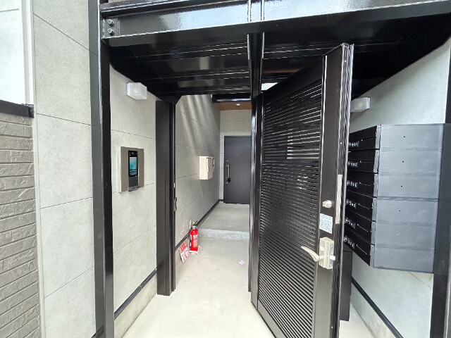 ��ʌ��������܎s��{��听���Q���ڂ̃A�p�[�g�̃G���g�����X