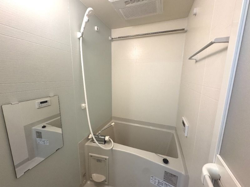 ��ʌ��������܎s�΋�厚�����̃A�p�[�g�̃o�X