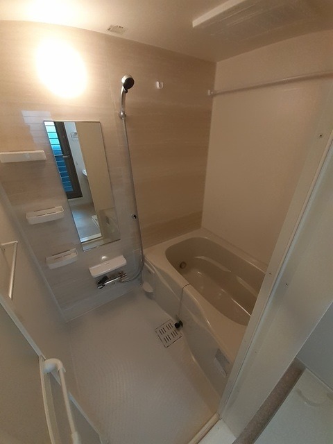 ��ʌ��������܎s����{�O���̃A�p�[�g�̃o�X