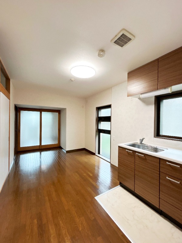 ��ʌ��������܎s��{��x�̓����P���ڂ̃}���V�����̋��ԁE���r���O