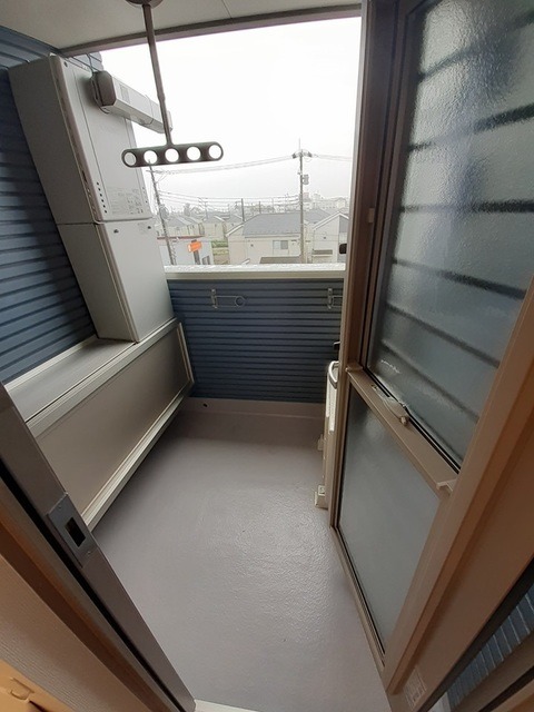 ��ʌ��������܎s����{�O���̃A�p�[�g�̃o���R�j�[