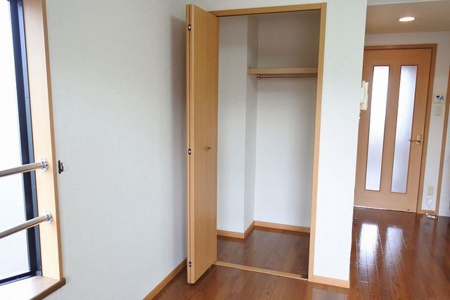 ��ʌ�����s���L�R���ڂ̃}���V�����̎��[