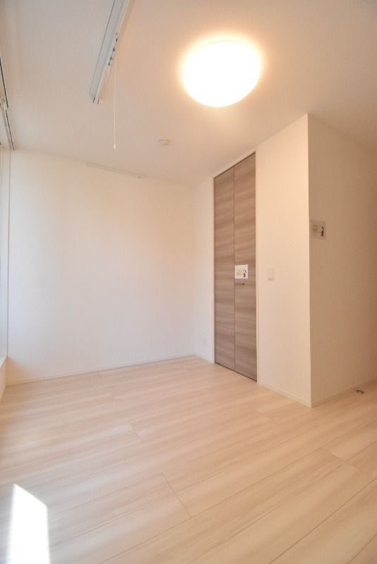 ��ʌ��������܎s�Y�a��̉ƂS���ڂ̃A�p�[�g�̂��̑������E�X�y�[�X