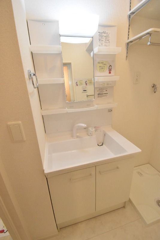 ��ʌ��������܎s�Y�a��̉ƂS���ڂ̃A�p�[�g�̐��ʏ�