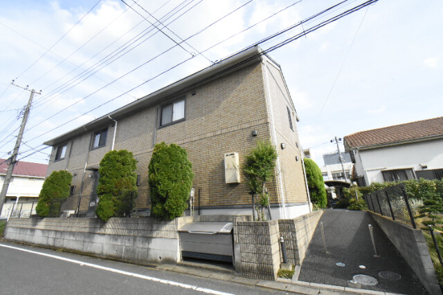 ��ʌ��������܎s�����擌��{�P���ڂ̃A�p�[�g�̌����O��