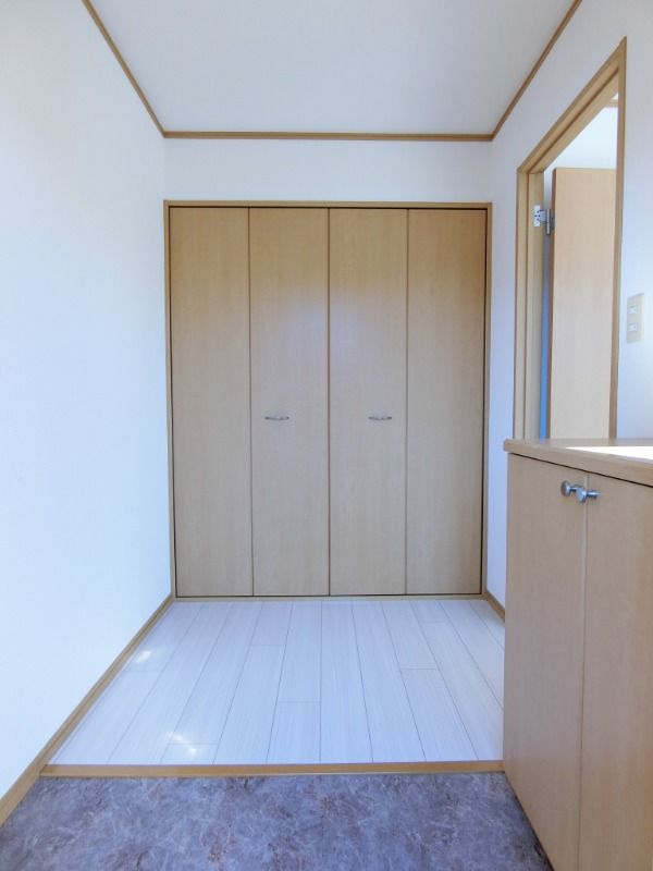 ��ʌ��k�����S�ɓޒ����h��T���ڂ̃e���X�n�E�X�̌���