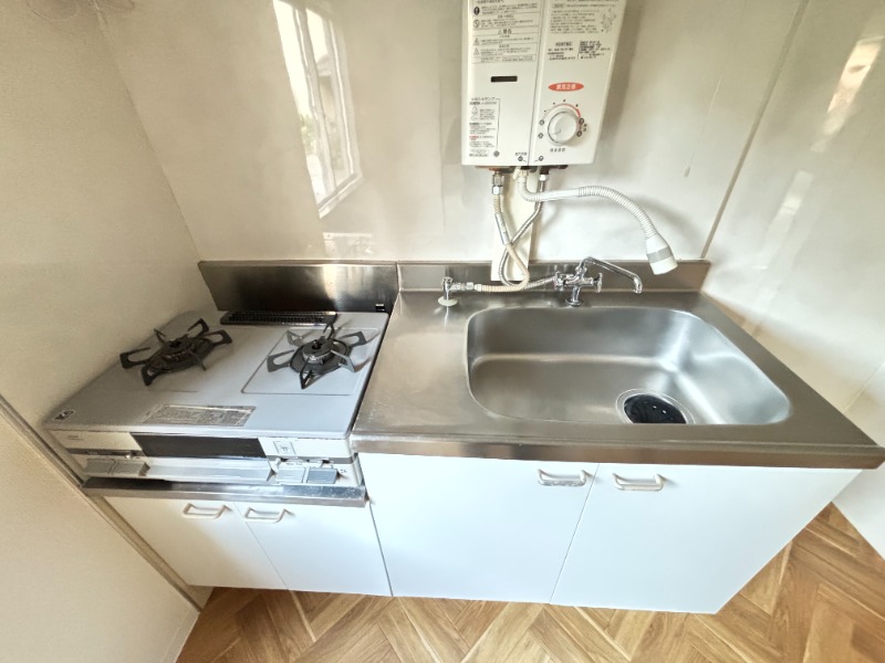 ��ʌ��������܎s����厚�w��̃A�p�[�g�̃L�b�`��