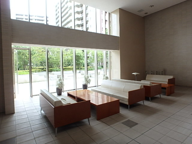 ��ʌ��������܎s�k��{�����R���ڂ̃}���V�����̃G���g�����X