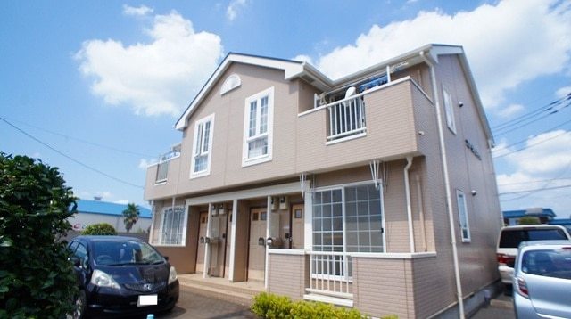 ��ʌ�����s�厚�뒚�ڂ̃A�p�[�g�̌����O��