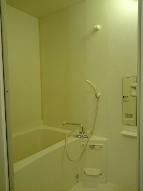 ��ʌ�����s�厚�뒚�ڂ̃A�p�[�g�̃o�X