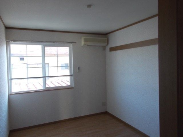 ��ʌ�����s�厚�뒚�ڂ̃A�p�[�g�̂��̑������E�X�y�[�X