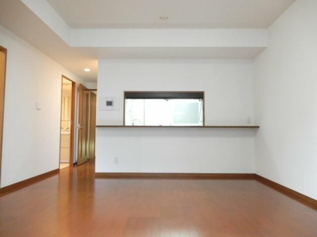 ��ʌ��������܎s�Y�a�捂���Q���ڂ̃}���V�����̋��ԁE���r���O