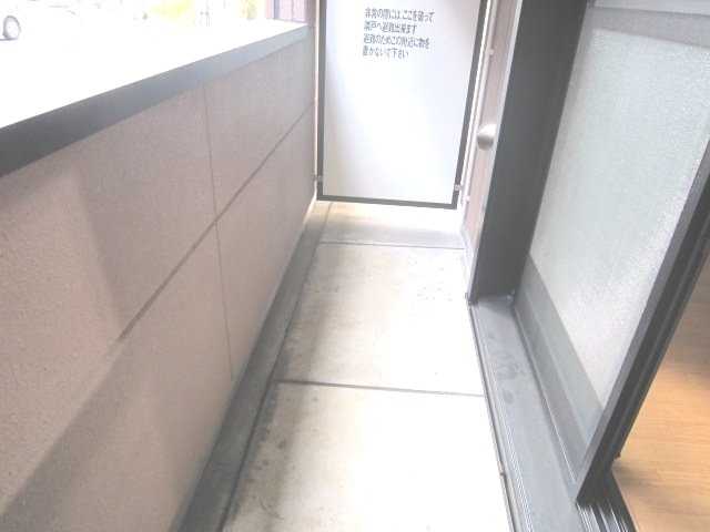 ��ʌ��z�J�s�V�z�J�Q���ڂ̃}���V�����̃o���R�j�[