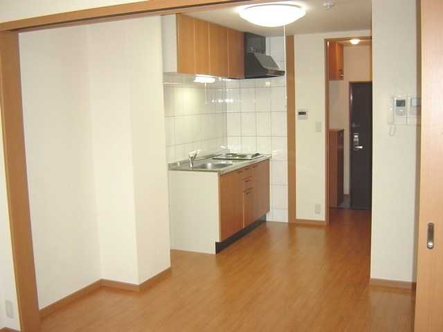 ��ʌ��z�J�s�V�z�J�Q���ڂ̃}���V�����̂��̑������E�X�y�[�X